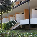 Modern Flat Near The With Pool Apartman Bibione