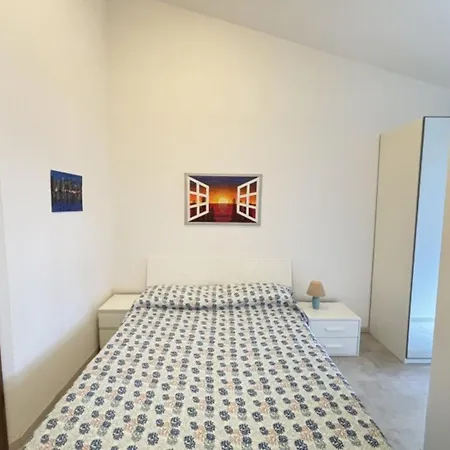 Apartman Modern Flat Near The With Pool *