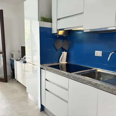 Apartman Modern Flat Near The With Pool Bibione