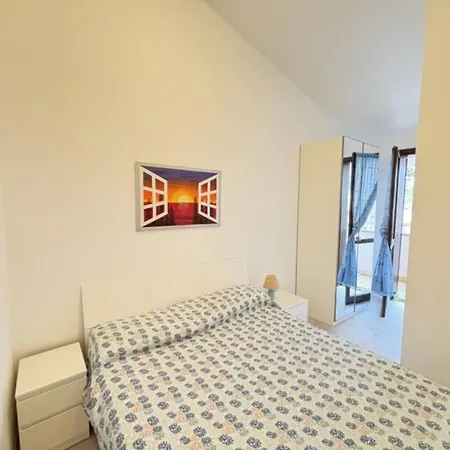Modern Flat Near The With Pool Apartman *