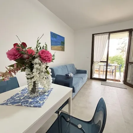 Διαμέρισμα Modern Flat Near The With Pool Μπιμπιόνε